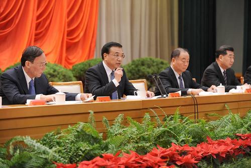 李克强:积极应对气候变化 深化节能减排工作 李克强:积极应对气候变化 深化节能减排工作